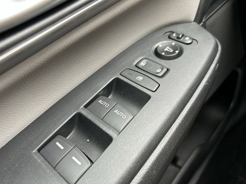 Used 2017 Honda CR-V EX-L image 19