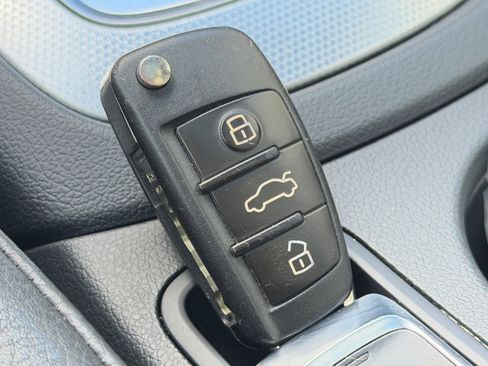 Used 2018 Audi Q3 2.0T Premium Plus w/ Premium Plus Package AWD/4WD image 28