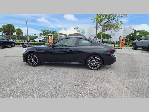 Used 2025 BMW 230i Coupe RWD image 42