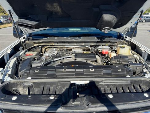 Used 2023 Chevrolet Silverado 2500 High Country image 18