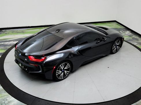Used 2016 BMW i8 image 31