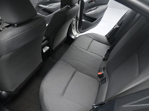 Used 2023 Toyota Corolla LE FWD image 38