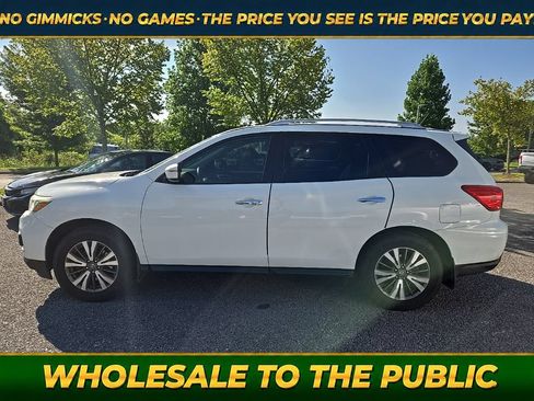 Used 2017 Nissan Pathfinder S AWD/4WD image 4