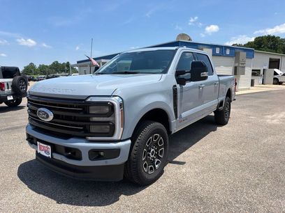 New 2026 Ford F350 Platinum w/ FX4 Off-Road Package