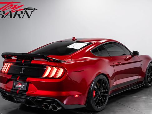 Used 2021 Ford Mustang Shelby GT500 w/ Technology Package RWD image 5