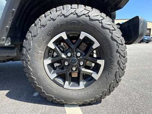 Used 2025 Jeep Wrangler Rubicon image 13