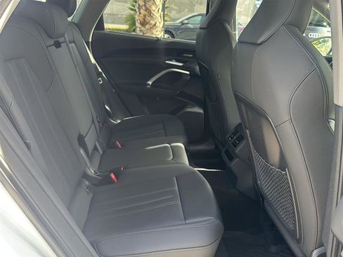 Used 2025 Audi Q5 Premium Plus w/ Premium Plus image 14