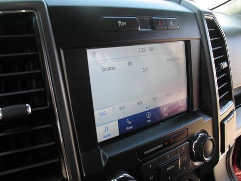 Used 2020 Ford F150 XLT w/ Equipment Group 302A Luxury AWD/4WD image 37
