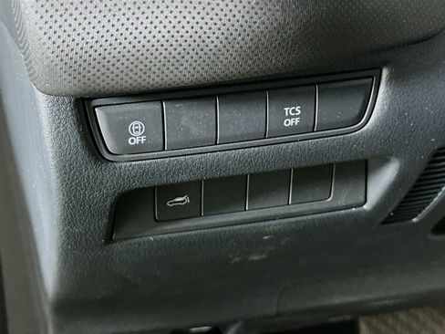 Used 2025 MAZDA CX-50 AWD 2.5 S w/ Premium Package image 17