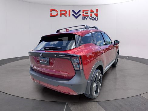 New 2025 Nissan Kicks SR w/ SR Premium Package image 5