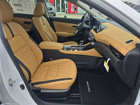 New 2025 Nissan Sentra SV w/ SV Premium Package image 27