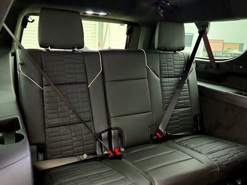 Used 2025 Cadillac Escalade ESV Sport Platinum AWD/4WD image 23