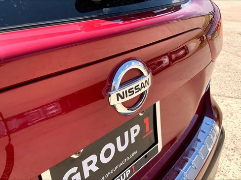 Used 2018 Nissan Rogue Sport S w/ S Appearance Package AWD/4WD image 9