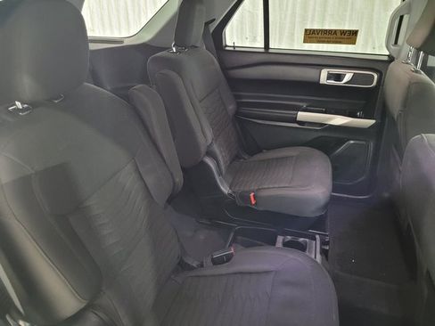 Used 2021 Ford Explorer XLT image 61