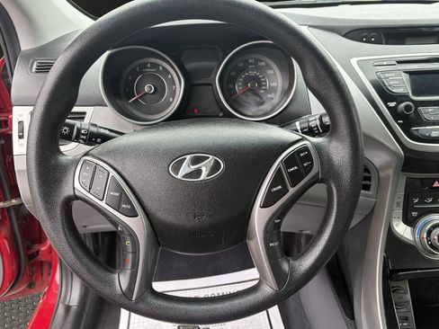Used 2013 Hyundai Elantra GLS w/ Preferred Pkg FWD image 10
