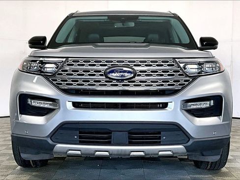 Used 2021 Ford Explorer Limited w/ Equipment Group 301A image 3