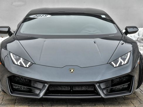 Used 2018 Lamborghini Huracan LP 580-2 image 3