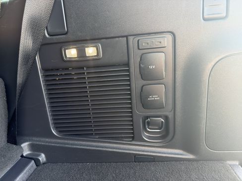 Used 2025 Lincoln Navigator Reserve AWD/4WD image 30