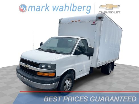 Used 2014 Chevrolet Express 4500 w/ RV Package image 1
