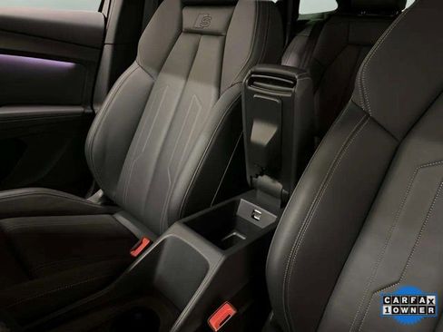 Used 2024 Audi Q4 e-tron Premium Plus w/ Premium Plus image 66