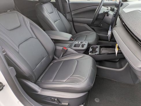 New 2025 Ford Mustang Mach-E Premium image 20