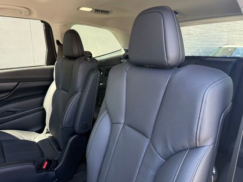 New 2026 Subaru Ascent Limited image 26