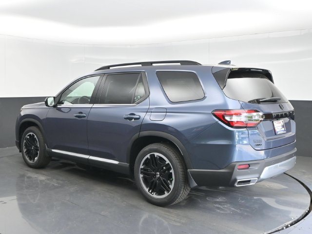 New 2026 Honda Pilot Touring image 3