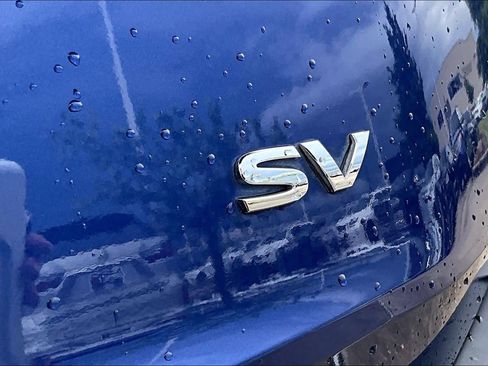 Used 2023 Nissan Rogue SV w/ SV Premium B Package FWD image 9