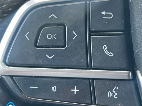 Used 2024 Toyota Sienna AWD image 21