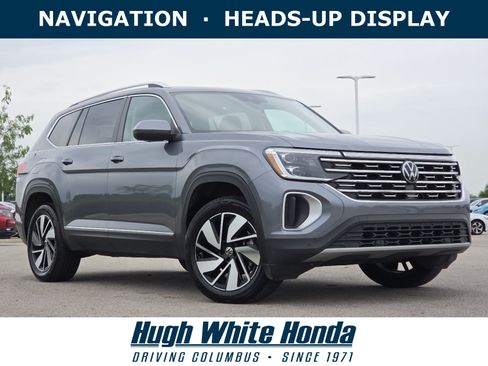 Used 2024 Volkswagen Atlas SEL AWD/4WD image 1