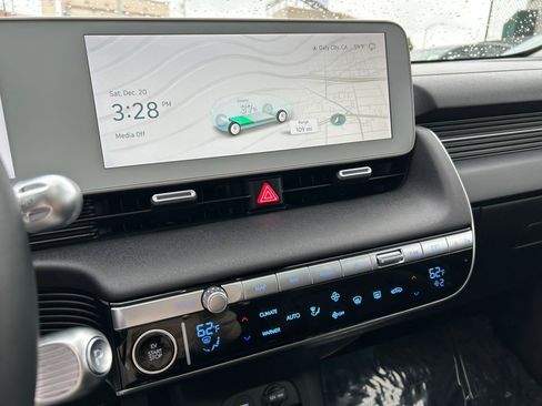 Used 2023 Hyundai Ioniq 5 Limited image 33