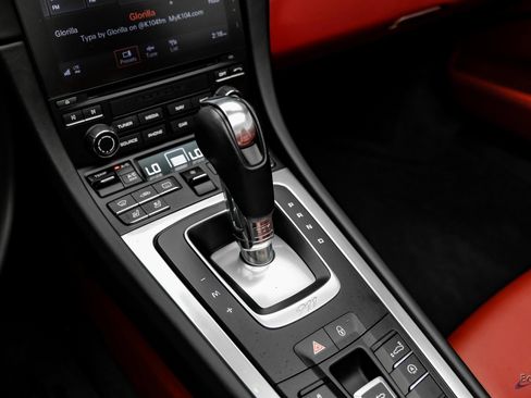 Used 2019 Porsche 911 Turbo image 59