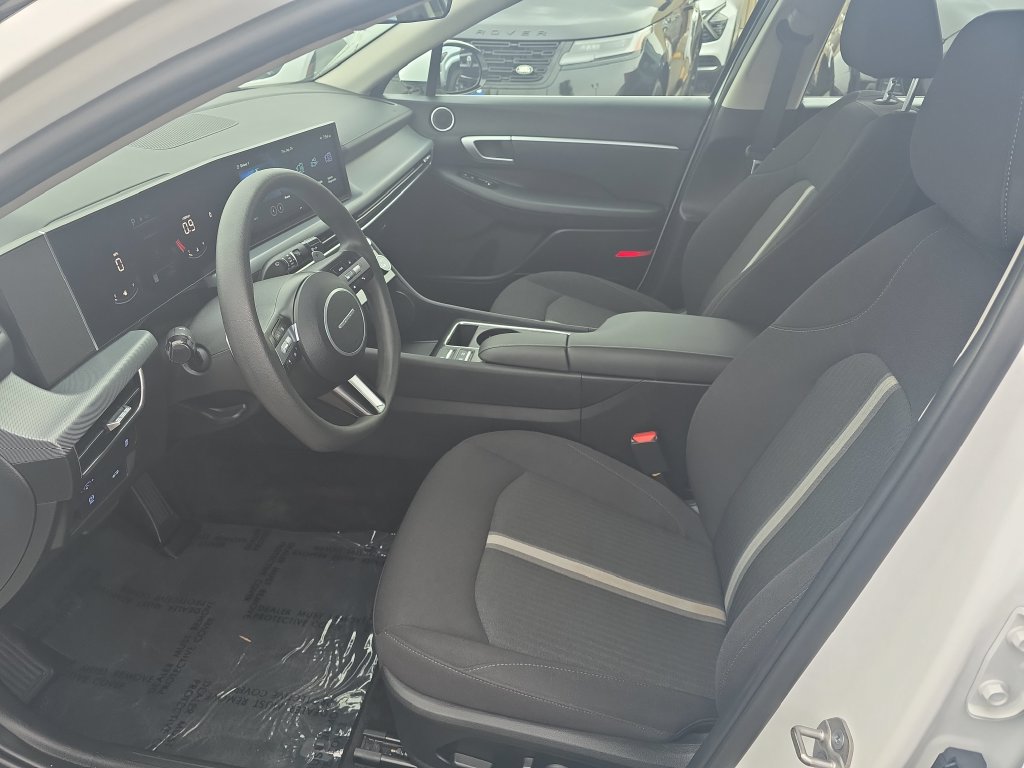 Used 2025 Hyundai Sonata SEL FWD image 9