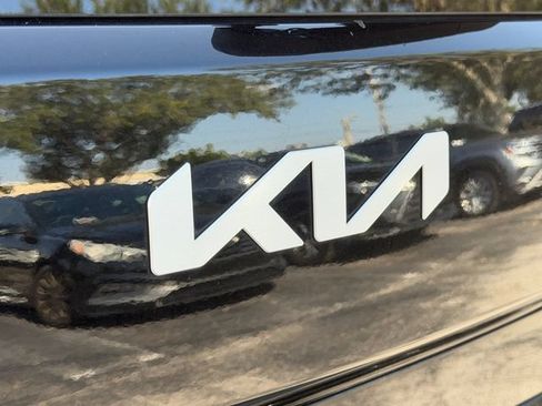Used 2022 Kia Soul LX FWD image 9