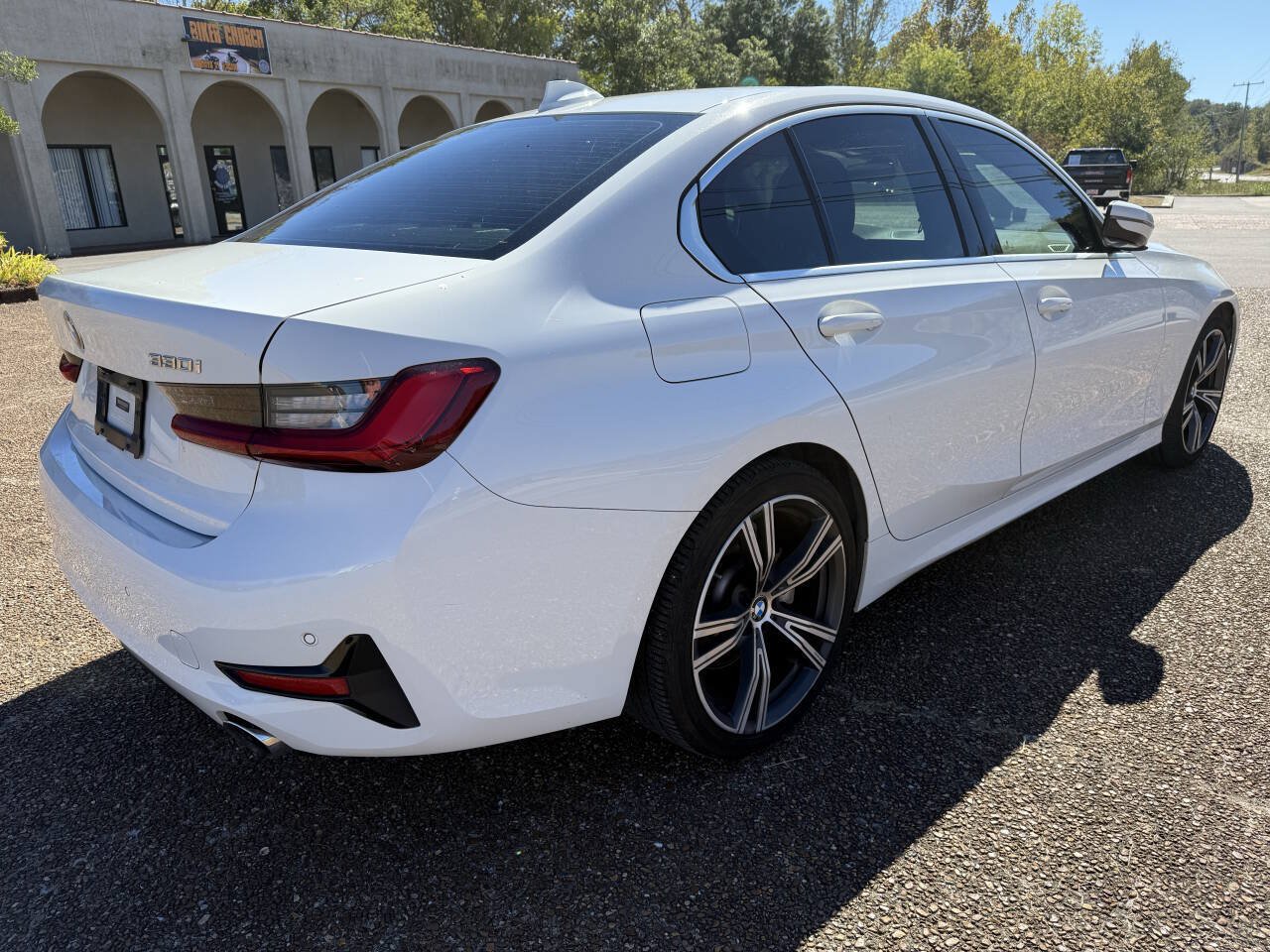 Used 2020 BMW 330i w/ Convenience Package RWD image 4