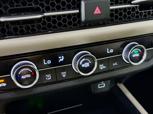 Certified 2025 Honda HR-V EX-L image 17