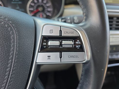 Used 2022 Kia Telluride EX w/ EX Premium Package FWD image 21