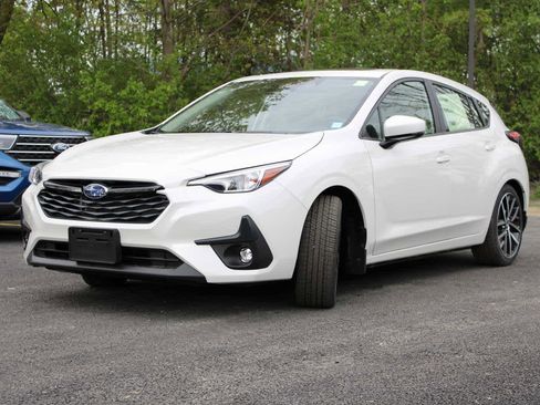 Certified 2024 Subaru Impreza 2.0i Sport image 3