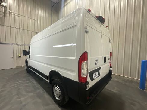 Used 2026 RAM ProMaster 2500 w/ Convenience Group FWD image 18