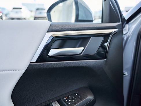 New 2026 Mitsubishi Outlander SE image 21