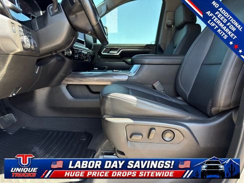 Used 2024 Chevrolet Silverado 2500 LTZ w/ LTZ Convenience Package AWD/4WD image 18