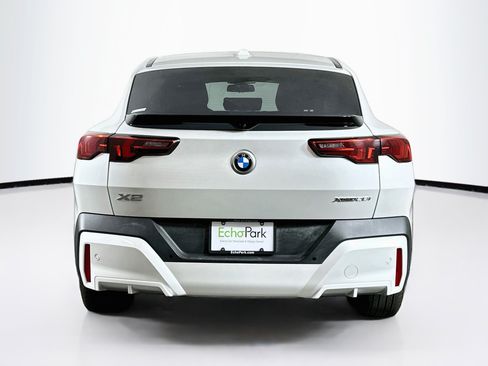 Used 2026 BMW X2 xDrive28i AWD/4WD image 7
