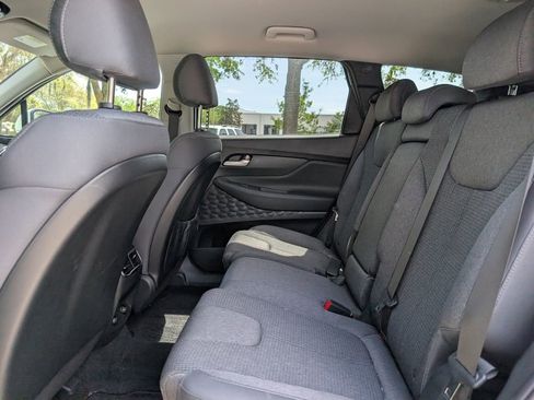 Used 2023 Hyundai Santa Fe SEL image 18