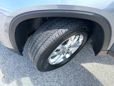 Used 2018 Chevrolet Traverse LT AWD/4WD image 25