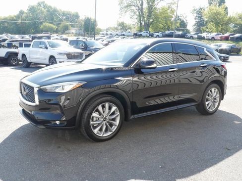 Used 2022 INFINITI QX50 Essential image 10
