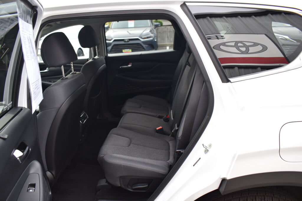 Used 2021 Hyundai Santa Fe SEL w/ Convenience Package AWD/4WD image 16