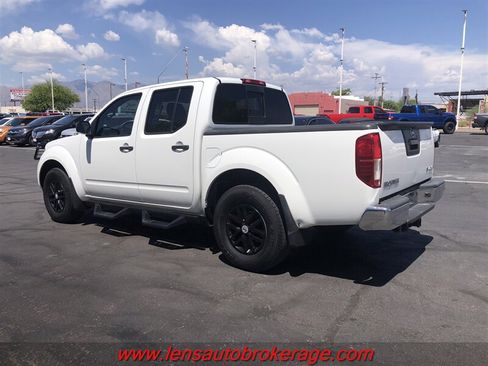 Used 2016 Nissan Frontier SV AWD/4WD image 6