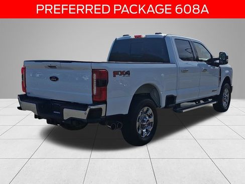 Used 2024 Ford F250 Lariat w/ Chrome Package AWD/4WD image 4