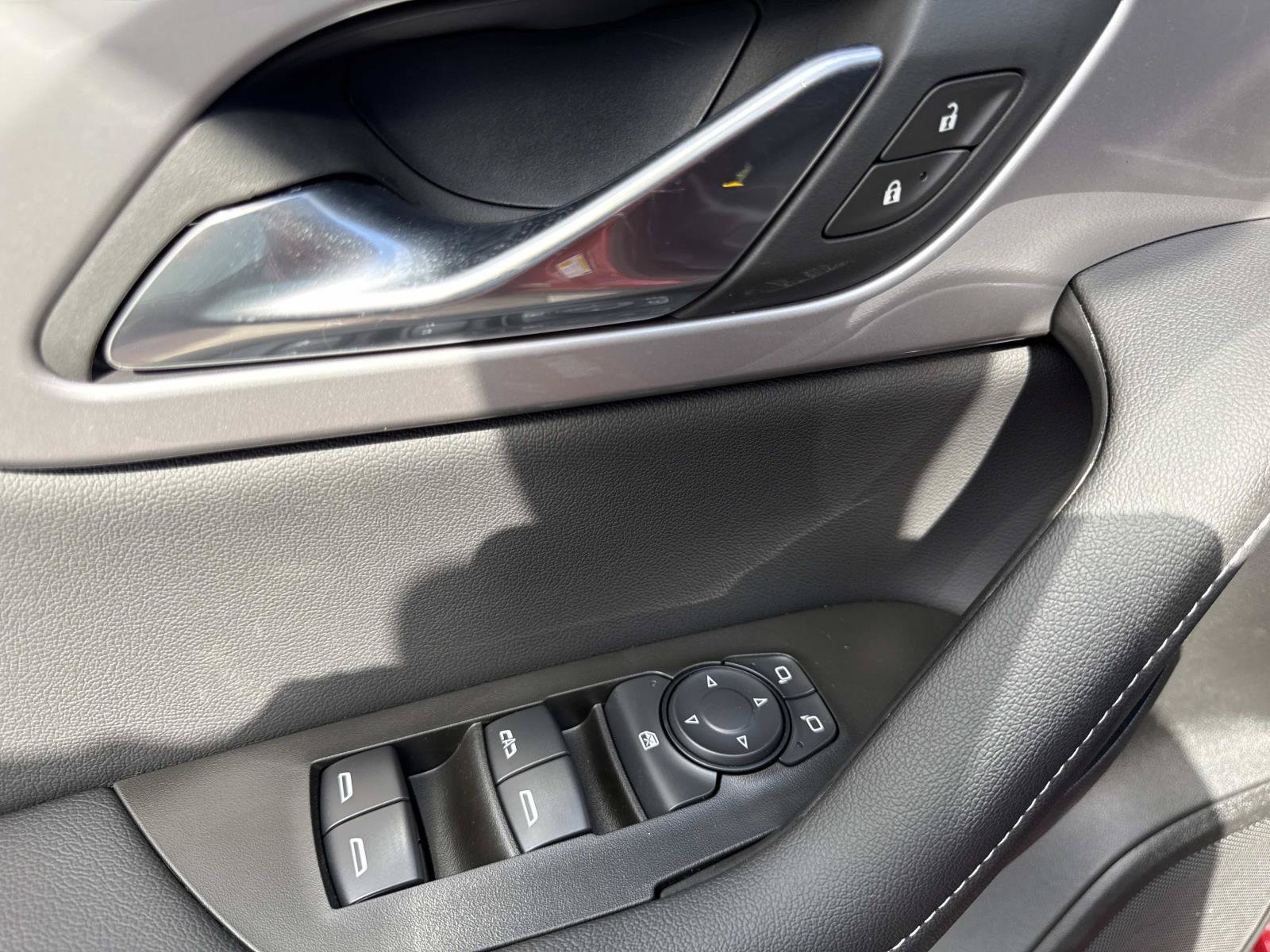 New 2026 Chevrolet Blazer LT w/ Convenience Package FWD image 18