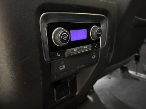 Used 2023 Chevrolet Tahoe Premier image 17